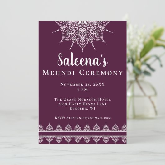 Moderne Lila Mandala Mehndi Zeremonie Einladung (Stehend Vorderseite)