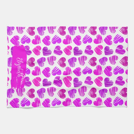 Moderne Lila rosa Doodled Hearts Valentine Name Geschirrtuch (Horizontal)