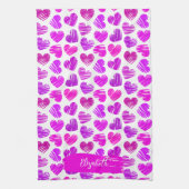 Moderne Lila rosa Doodled Hearts Valentine Name Geschirrtuch (Vertikal)