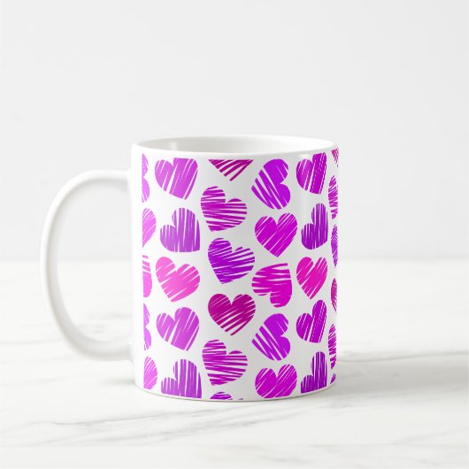 Moderne Lila rosa Doodled Hearts Valentine Name Kaffeetasse (Links)