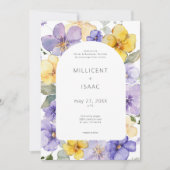 Moderne Lila und gelbe Violetten Blumenzehen Einladung (Vorderseite)