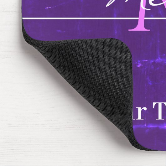 Moderne Lila Violetziegeln Monogramm Mousepad (Ecke)