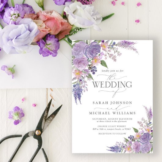 Moderne Lilac Lavender Mauve Script Floral Wedding Einladung