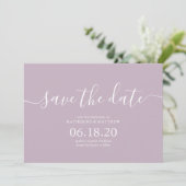 Moderne Lilac-Skriptereien speichern die Datumskar Save The Date (Stehend Vorderseite)