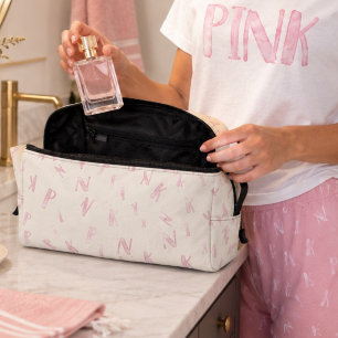 Moderne lustige Wasserfarbe Rosa Buchstaben Muster Waschbeutel