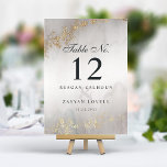 Moderne Luxe Gold Flecks Grau Watercolor Wedding T Tischnummer<br><div class="desc">Mit diesen raffinierten Tischnummern stärken Sie Ihren Hochzeitsempfang. Das moderne Design besticht durch eine sanfte, graue Aquarellwaschung, die mit luxuriösen Goldflecken versehen ist und einen subtilen und dennoch auffälligen Effekt schafft. Diese individuell gestaltbaren Karten vereinen zeitgenössischen Stil und eine Touch an Opulenz mühelos und machen sie zum perfekten Begleiter für...</div>
