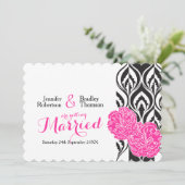 Moderne luxuriöse rosa Nelke Hochzeit Einladungen (Stehend Vorderseite)