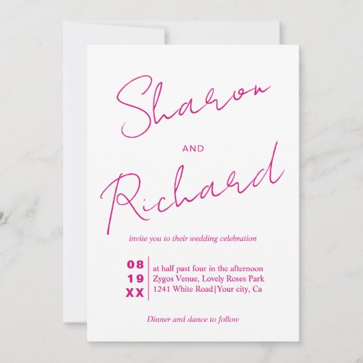 Moderne Magenta-Rosa-Schriftzeichen-Hochzeit Einladung (Vorderseite)