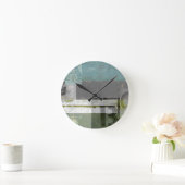 Moderne Malerei mit sortierten Buchstaben Runde Wanduhr (Zuhause)