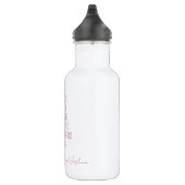 Moderne Mama Mutterwortkinder tragen handgeschrieb Edelstahlflasche (Rechts)