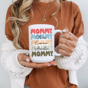 Moderne Mami mit Kindern heißt Muttertag Kaffeetasse
