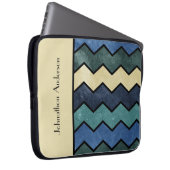 Moderne Manly Blue Chevrons mit Namen Laptopschutzhülle (Vorne Rechts)