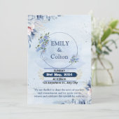 Moderne Marine & hellblaue Blumen Einladung Hochze (Stehend Vorderseite)