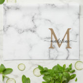 Moderne Marmor Gold Mädchenhaft Skript Monogramm Geschirrtuch (Gefaltet)