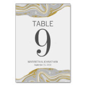 Moderne Marmor- und Gold-Hochzeitskarte für die Ti Tischnummer (Rückseite)