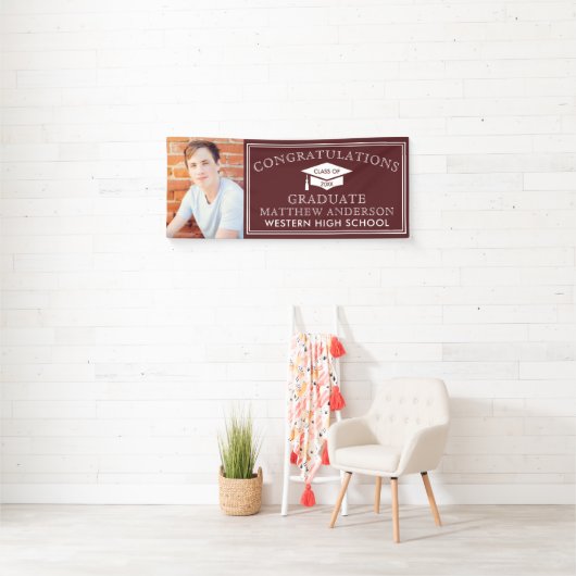 Moderne Maroon Glückwunschs Abschluss Foto Banner (Insitu)