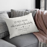 Moderne Maßstäbe, wo alles den Valentinstag beginn Dekokissen<br><div class="desc">Feiern Sie Ihre Liebe mit diesem schicken und romantischen Kissen mit der Lage und dem Datum, das Sie in einer Vintagen Schrift-Schrift und Drehbuch-Design mit süß handgezeichnet Pfeilen getroffen haben. Wählen Sie Ihre eigene Farbe und personalisieren Sie dieses individuelle Design mit Ihren eigenen Namen und Text. Dies wäre das ideale...</div>