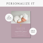 Moderne mauve Religious Cross Foto Taufe Einladung