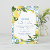 Moderne mediterrane Blue & Lemons Wedding Einladung (Stehend Vorderseite)