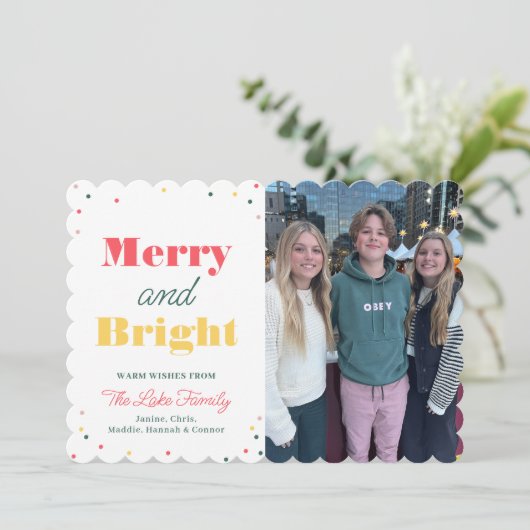 Moderne Merry & Bright Vertical Foto Holiday Card Einladung (Stehend Vorderseite)