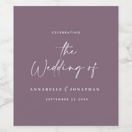 Moderne Minima-Schrift lila Typografie Hochzeit Weinetikett (Einzelnes Label)