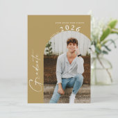 Moderne Minimal 2 Foto Gold Graduation Party Einladung (Stehend Vorderseite)