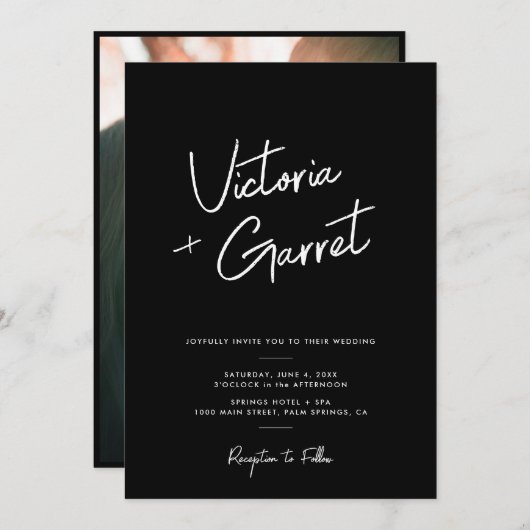 Moderne Minimal Black Script Foto Hochzeit Einladung (Vorne/Hinten)