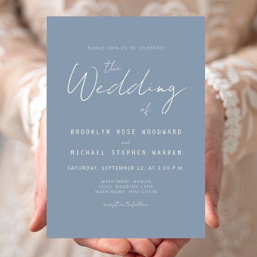 Moderne Minimal Dusty Blue Script Hochzeit einlade Einladung