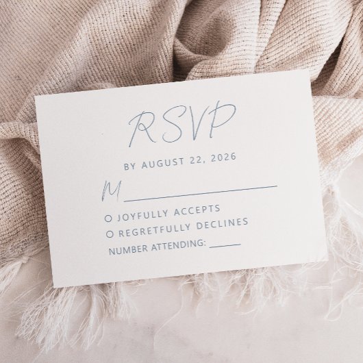 Moderne Minimal Dusty Blue Script Wedding RSVP Karte