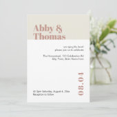 Moderne Minimal Dusty Pink Blush Stilvolle Hochzei Einladung (Stehend Vorderseite)