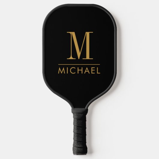 Moderne Minimal Monogram Gold Name Custom Black Pickleball Schläger (Vorderseite)