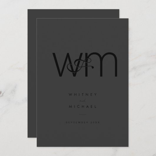 Moderne Minimal Monogram Matte Black Wedding Einladung (Vorne/Hinten)