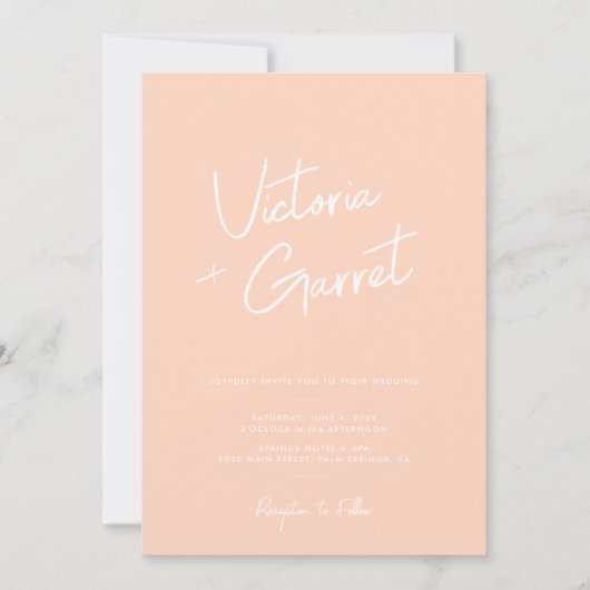 Moderne Minimal Peach Script Foto Hochzeit Einladung (Vorderseite)