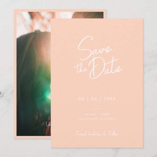 Moderne Minimal Peach Script Foto Wedding Rettete  Save The Date (Vorne/Hinten)