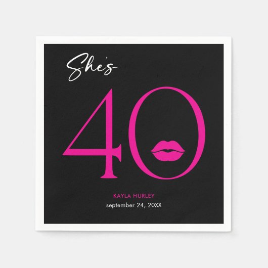 Moderne Minimal Pink Lips Sie ist vierzig Geburtst Serviette (Vorderseite)