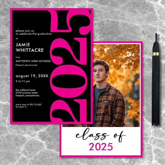 Moderne Minimal Pink Typografy Graduation Party Einladung