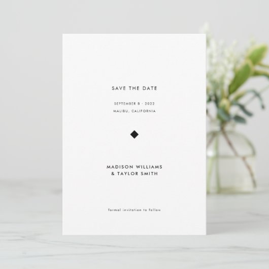 Moderne Minimal Schwarz-Weiß-Typografie-Hochzeit Save The Date (Stehend Vorderseite)