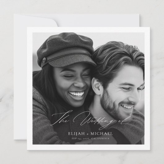 Moderne Minimal Script Foto Budget Square Hochzeit Einladung (Vorderseite)