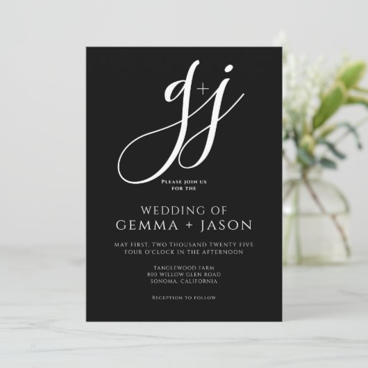 Moderne Minimal Script Schwarz-weiße Hochzeit Einladung (Stehend Vorderseite)