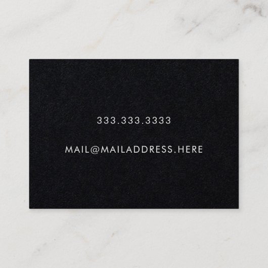 Moderne Minimal Typografie Deep Black Visitenkarte (Rückseite)