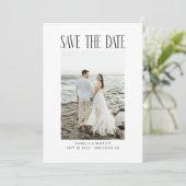 Moderne Minimal-Typografie-Foto Save The Date (Stehend Vorderseite)