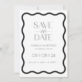 Moderne Minimal Wavy Scallop Border Save the Date Einladung (Vorderseite)