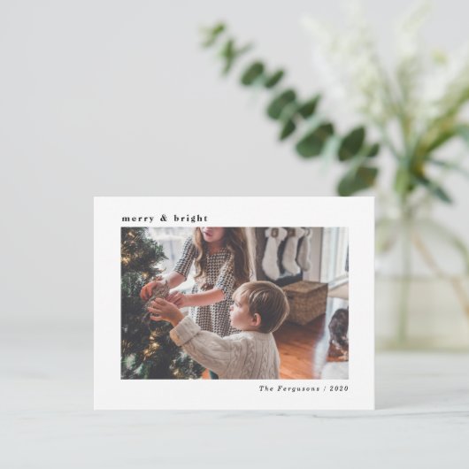 Moderne Minimal weiße Weihnachtsfotokarte Postkarte (Stehend Vorderseite)