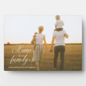 Moderne Minimal-Zuhause ist, wo die Familie volles Fotoplatte (Vorderseite)