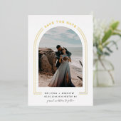 Moderne Minimalbogen Save The Date Folieneinladung (Stehend vorne)