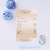 Moderne minimale Beige Hautfarbe Flyer (Einzeln)