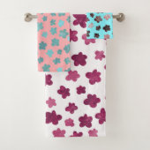 Moderne minimale Blume mit Textur Badhandtuch Set (Insitu)