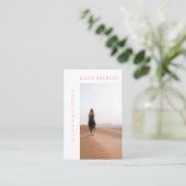Moderne Minimale Foto Rosa weiße Visitenkarte (Stehend Vorderseite)