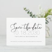 Moderne Minimale Schrift Save the Date (Stehend Vorderseite)