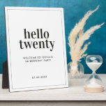 Moderne minimale Schwarz-weiße Typografie 20 Gebur Fotoplatte<br><div class="desc">Moderne minimale schwarz-weiße Typografie 20. Geburtstag Party Design.</div>